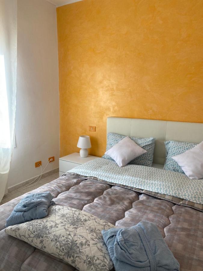 La Casa Del Giglio Hotel Albenga Exterior photo